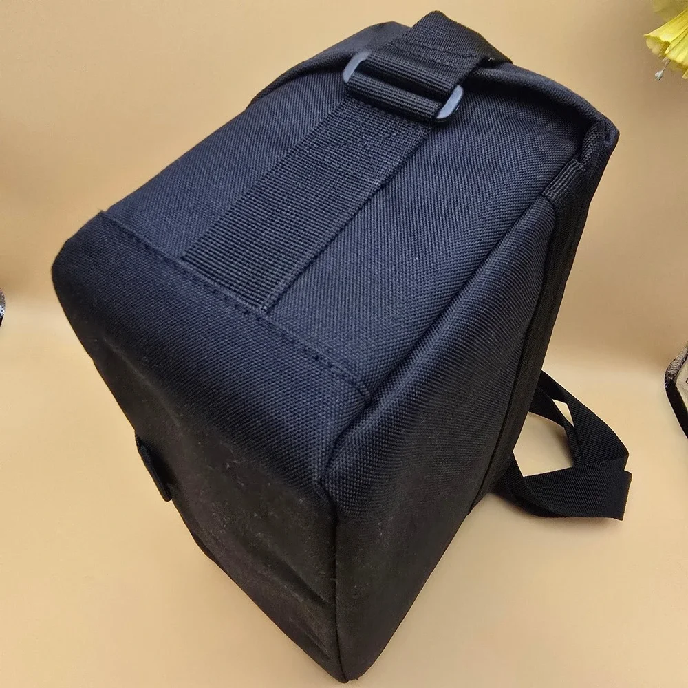 Canon camera shoulder